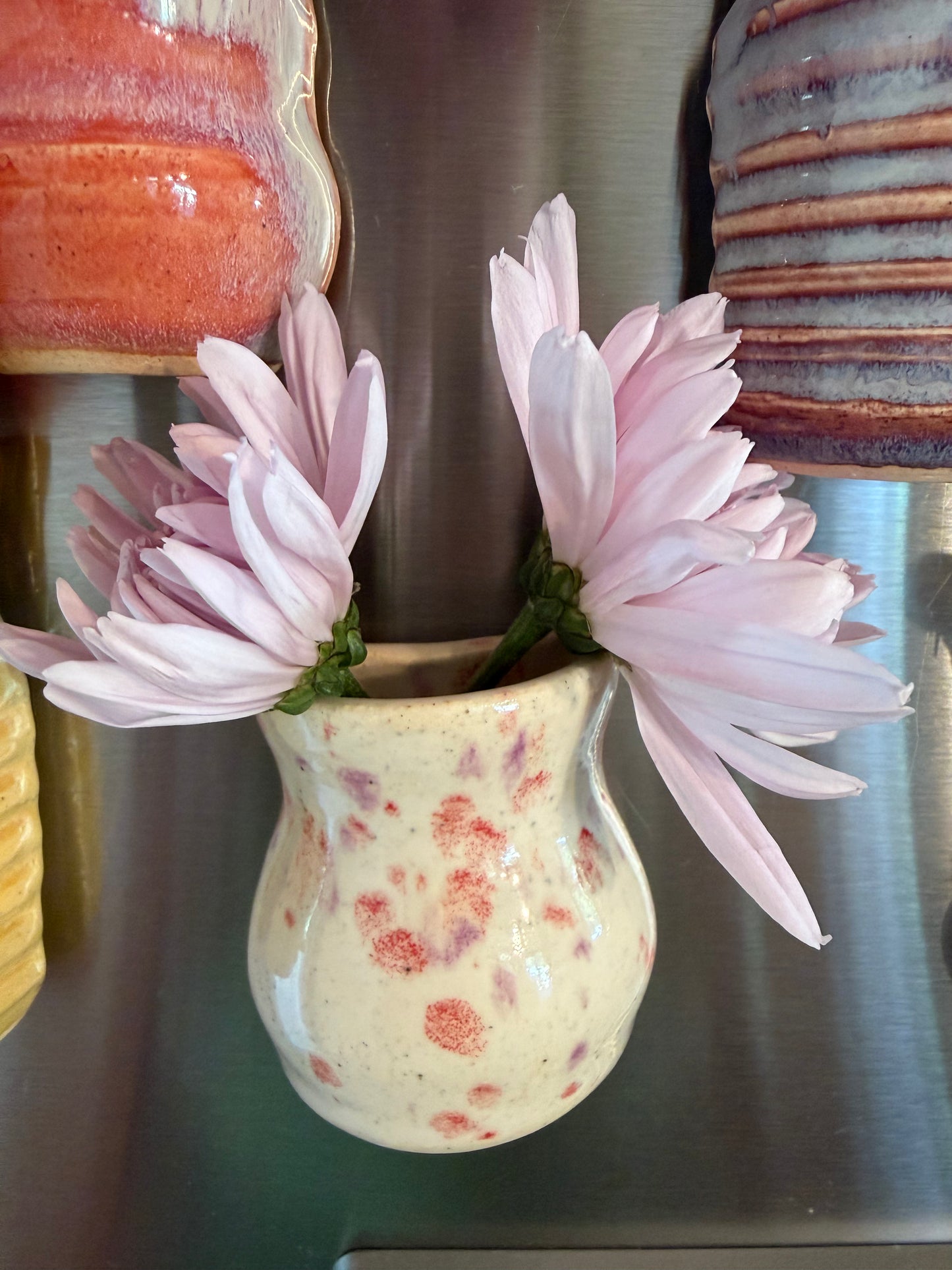 Berry Patch Magnetic Mini Vase