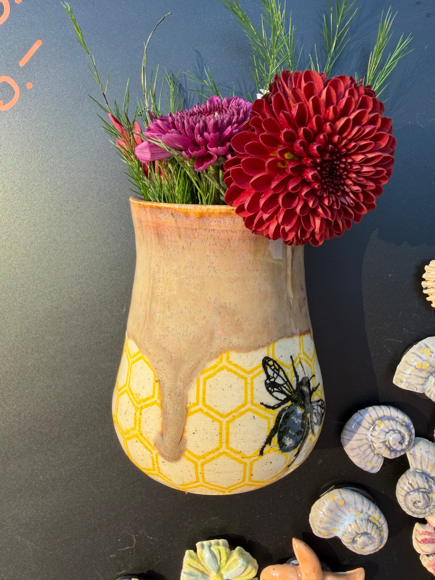 Honeybee Magnetic Mini Vase