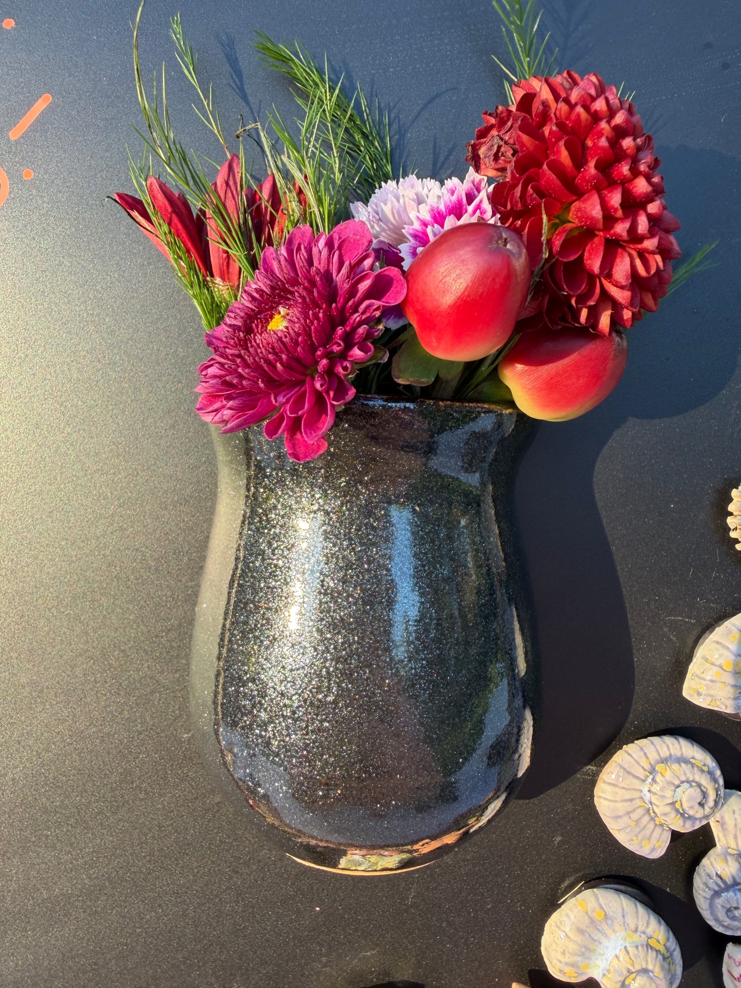 Black Magic Magnetic Mini Vase