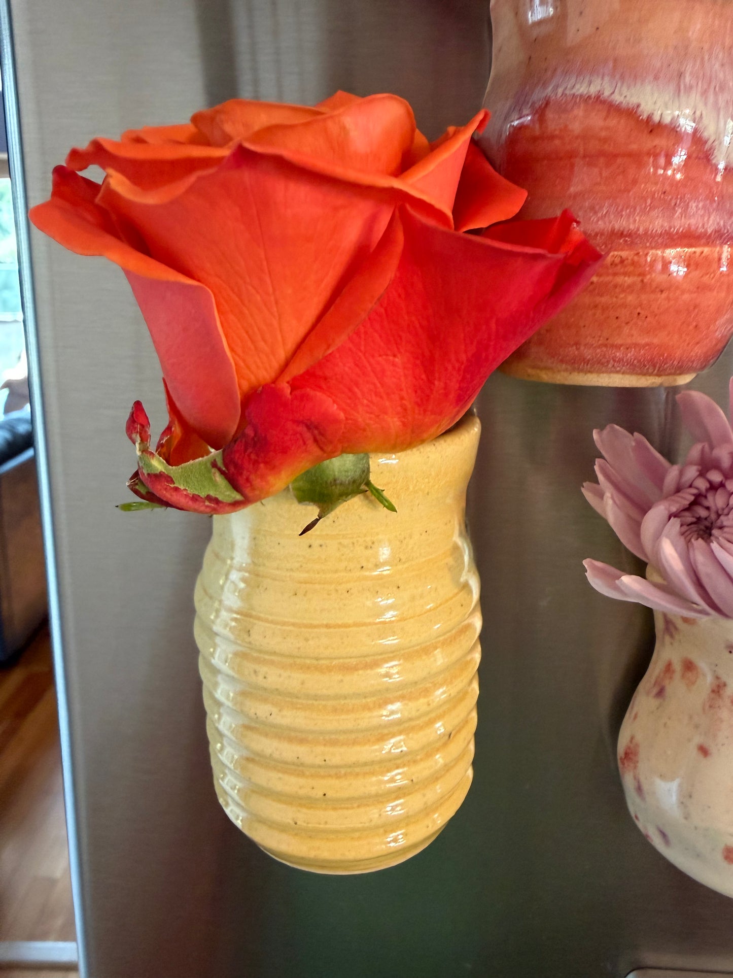 Sunbeam Magnetic Mini Vase