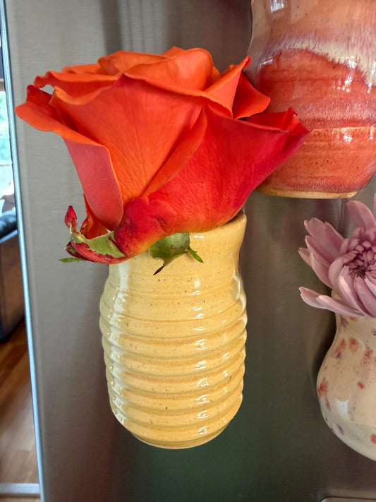 Sunbeam Magnetic Mini Vase