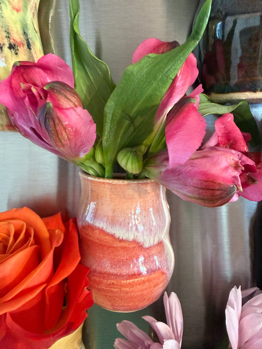 Strawberry Sky Magnetic Mini Vase