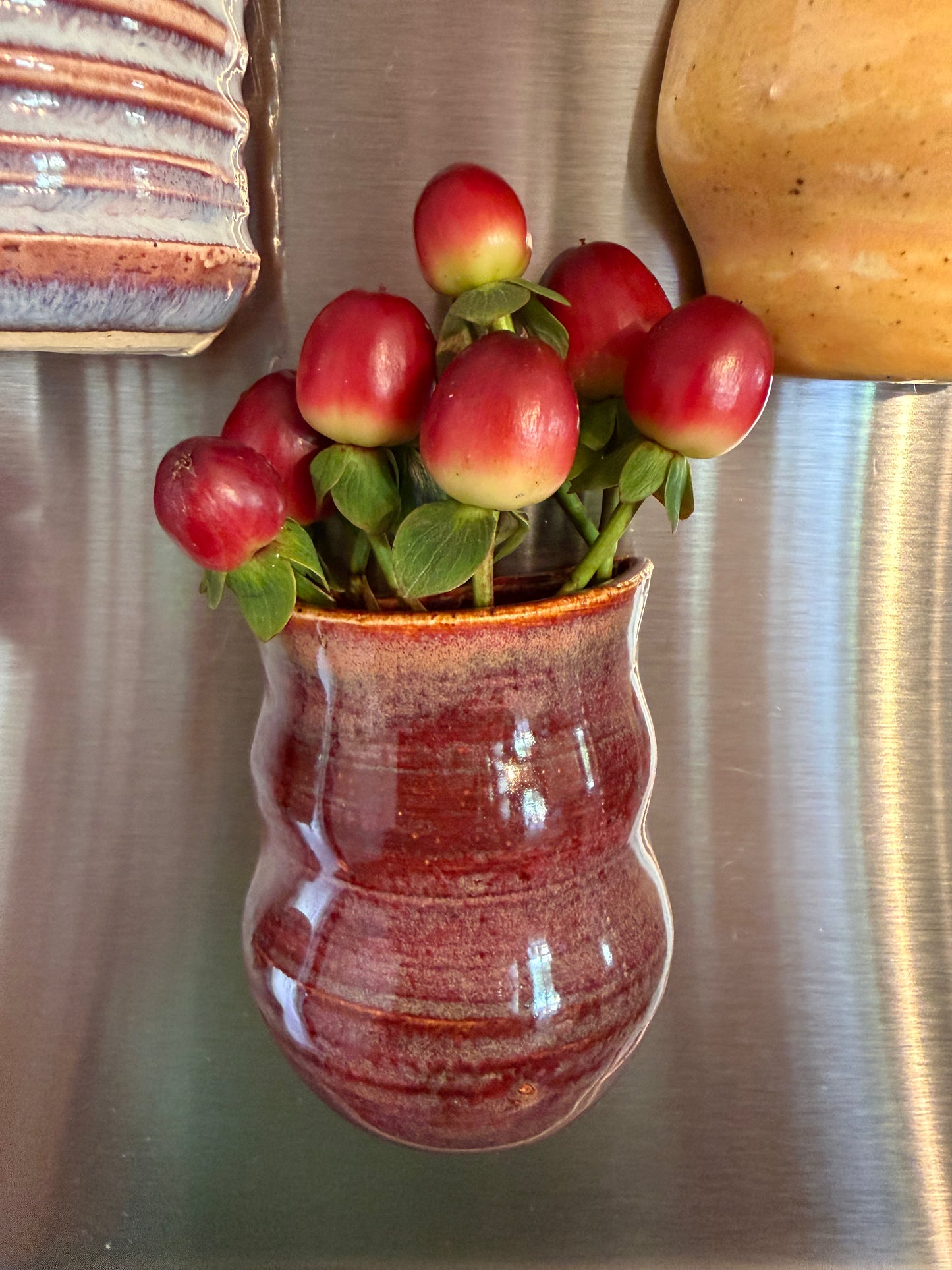 Red Cedar Magnetic Mini Vase