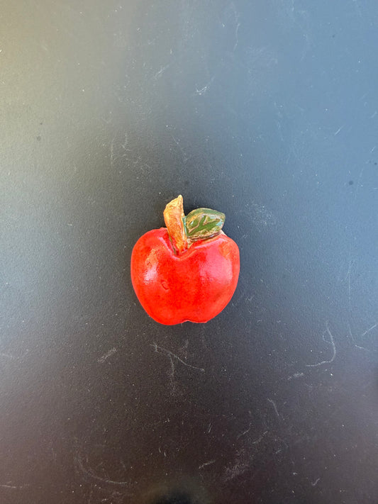 Apple Magnet