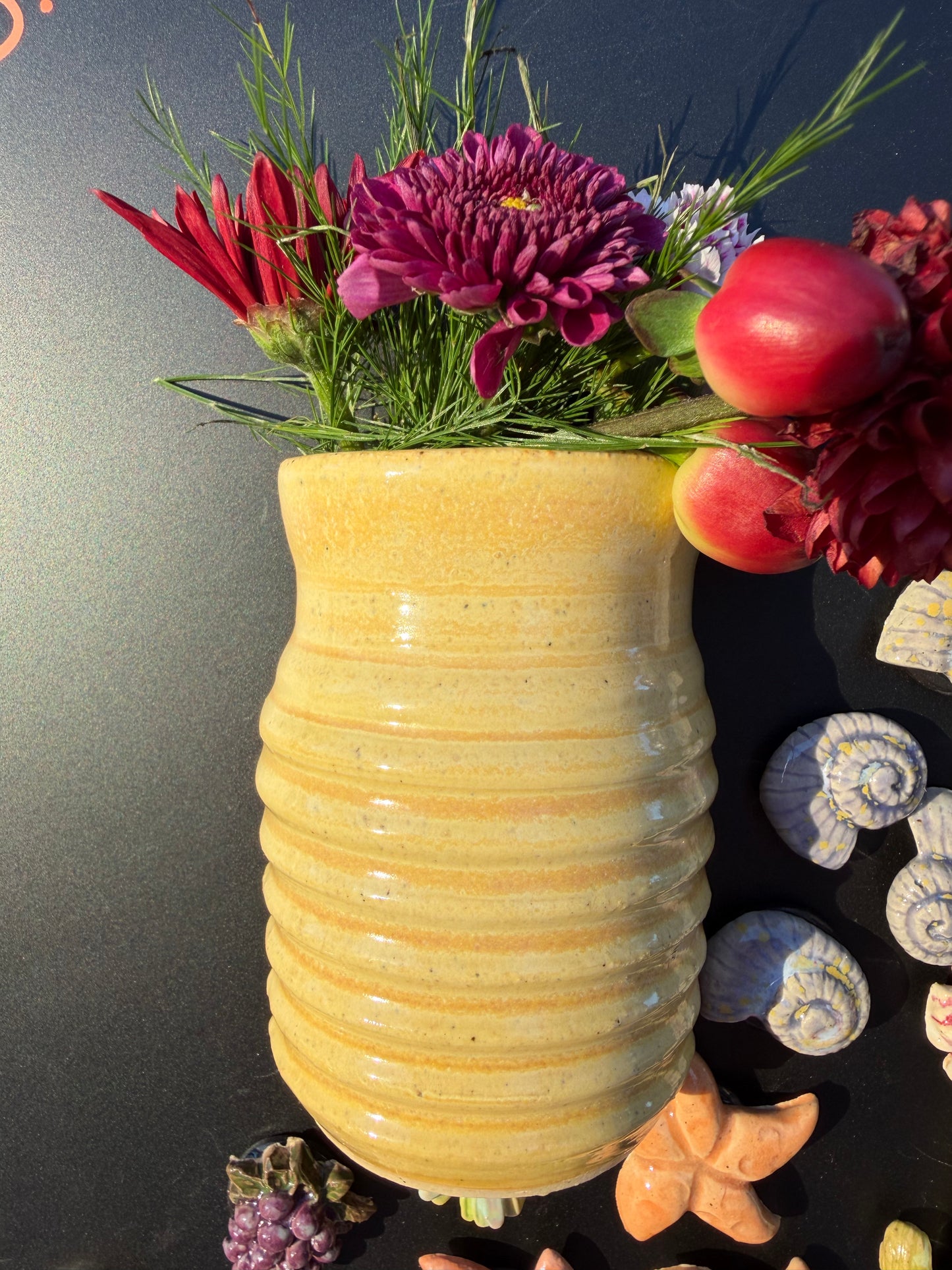 Sunbeam Magnetic Mini Vase